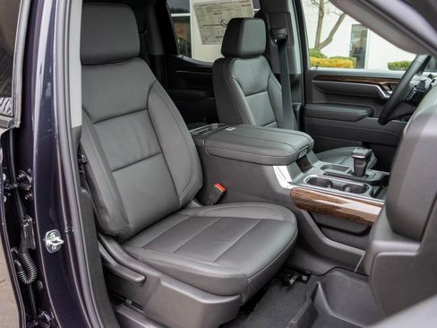 New 2026 GMC Sierra 1500 Elevation w/ Elevation Premium Package image 9