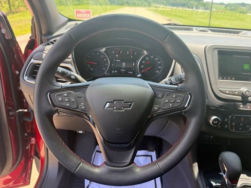 Used 2024 Chevrolet Equinox RS FWD image 29