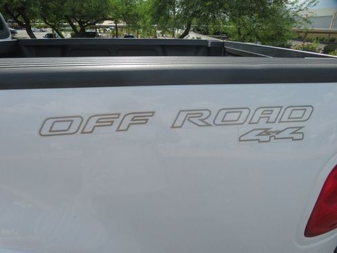 Used 2001 Ford F150 4x4 SuperCrew image 15