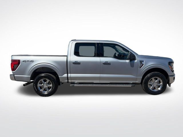 Used 2025 Ford F150 XLT w/ Equipment Group 301A Standard AWD/4WD image 9