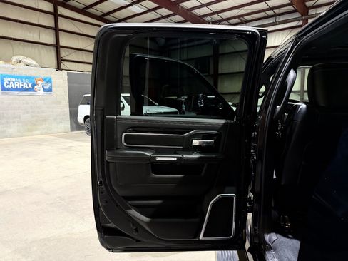 Used 2019 RAM 2500 Laramie AWD/4WD image 15