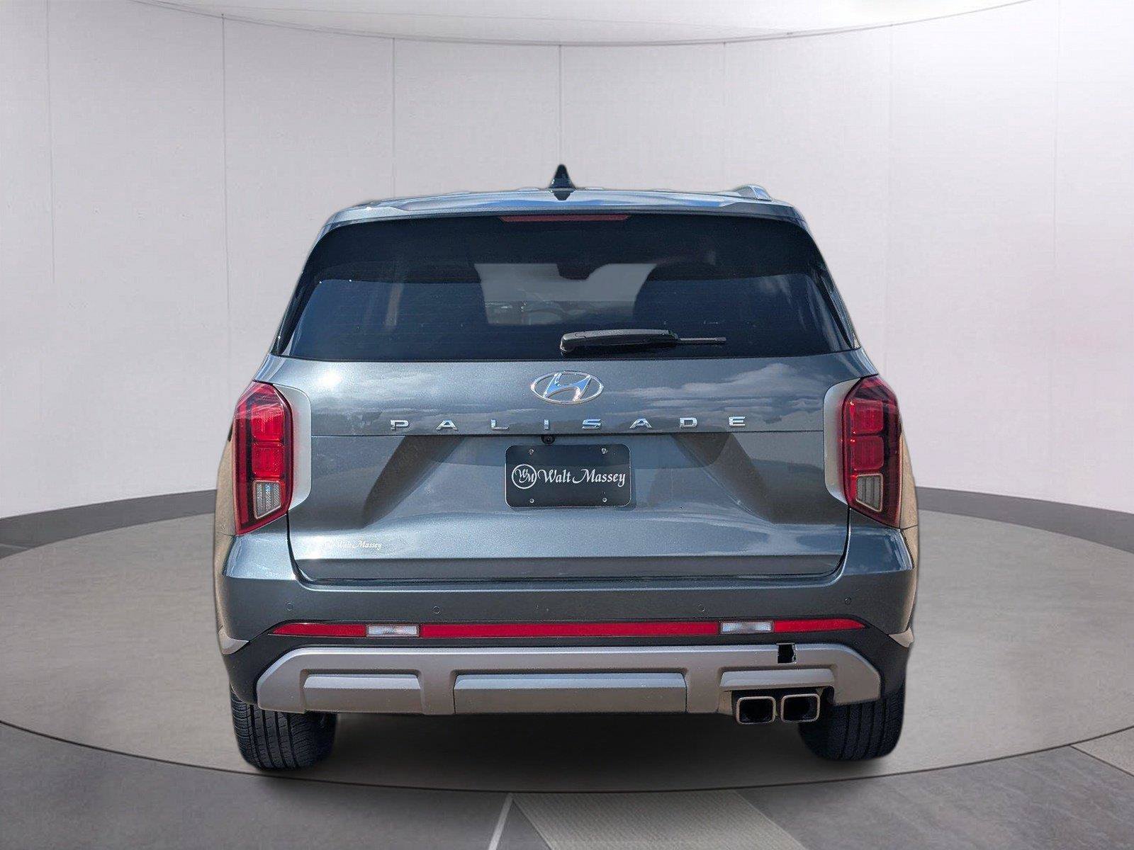 Used 2024 Hyundai Palisade SEL FWD image 4