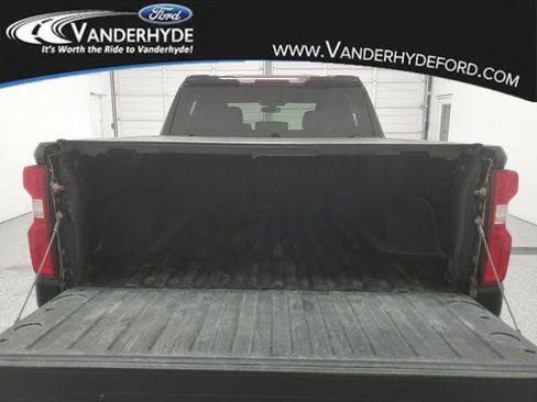 Used 2021 Chevrolet Silverado 1500 RST image 9