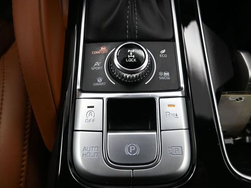 Certified 2025 Kia Telluride SX Prestige X-Line AWD/4WD image 26
