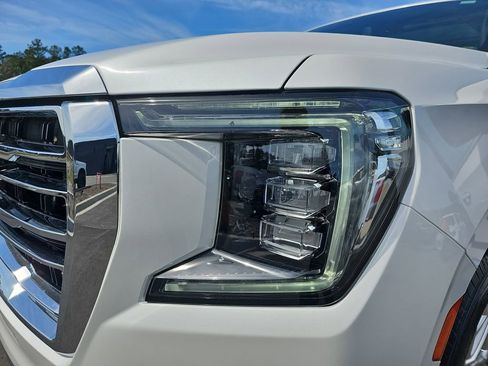 Used 2021 GMC Yukon SLT w/ SLT Luxury Plus Package image 36