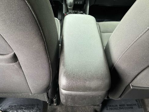 Used 2021 Chevrolet TrailBlazer LT w/ LPO, Blackout Package AWD/4WD image 22
