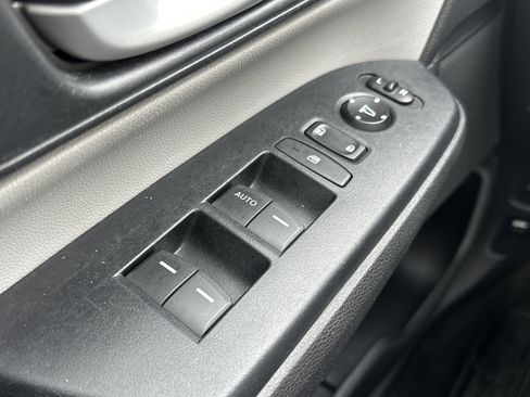 Used 2019 Honda CR-V LX image 23