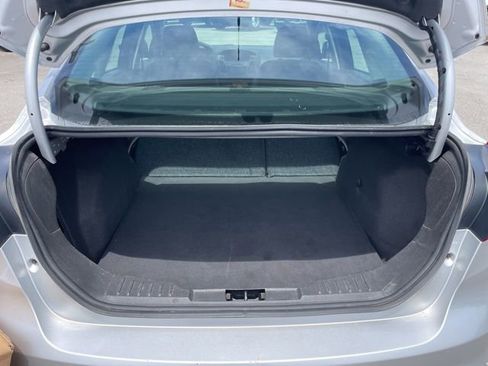Used 2018 Ford Focus SE FWD image 52