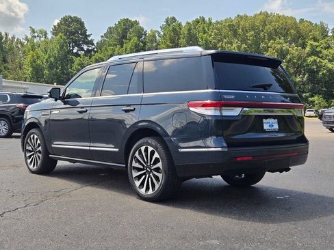 Used 2024 Lincoln Navigator Reserve AWD/4WD image 3