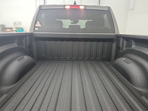 New 2026 RAM 1500 4x4 Crew Cab image 29