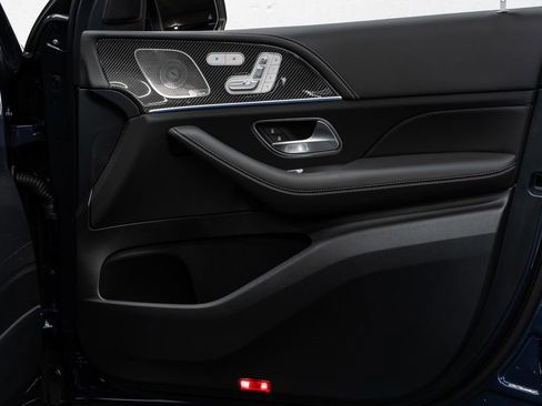 Used 2025 Mercedes-Benz GLE 63 AMG S image 20