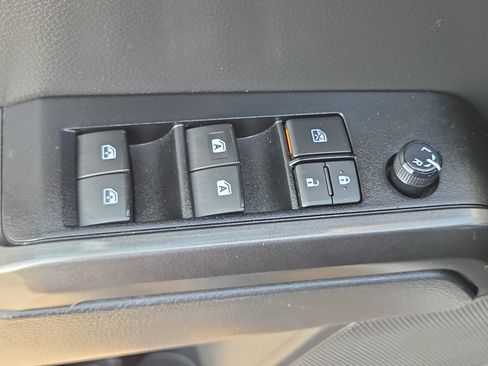 Certified 2023 Toyota Tacoma TRD Off-Road image 30