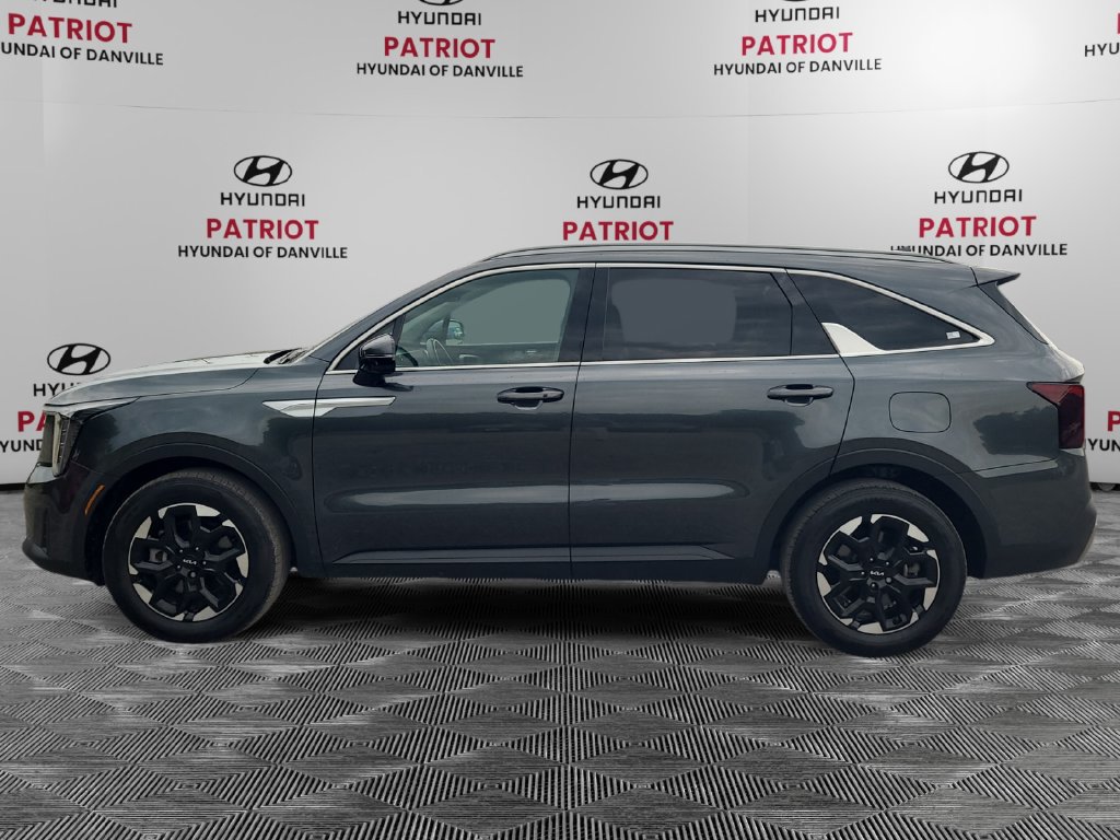 Used 2025 Kia Sorento S FWD image 6