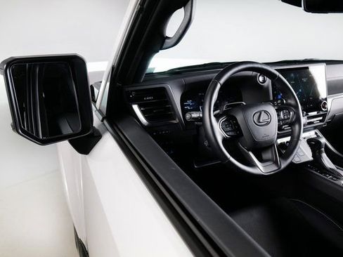 Used 2025 Lexus GX 550 550 Premium+ image 24