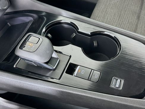 Used 2023 Nissan Rogue SV image 24