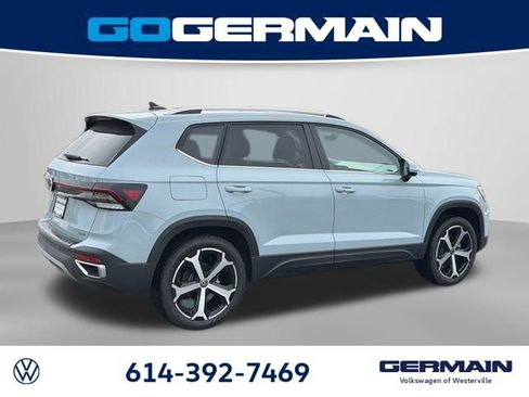 New 2026 Volkswagen Taos SEL image 9