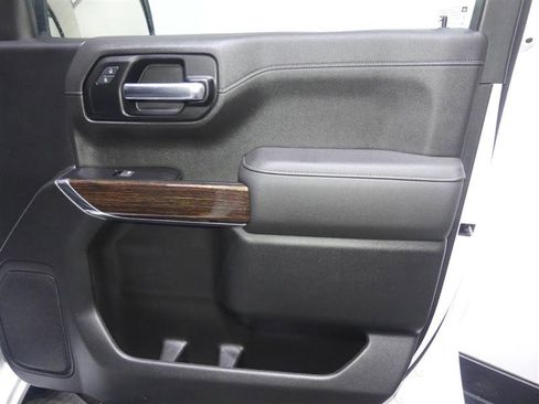 Used 2019 GMC Sierra 1500 Elevation w/ Elevation Value Package image 17