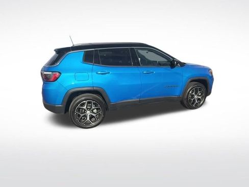Used 2024 Jeep Compass Limited AWD/4WD image 36