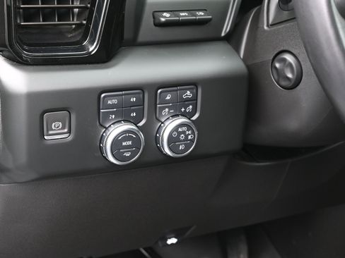 Used 2024 GMC Sierra 1500 AT4X image 22