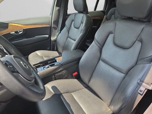 Used 2023 Volvo XC90 B6 Plus AWD/4WD image 19