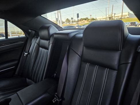 Used 2023 Chrysler 300 S image 28