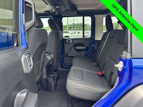 Used 2018 Jeep Wrangler Unlimited Sport S AWD/4WD image 22