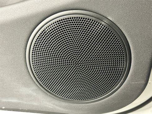 Used 2026 Land Rover Range Rover Evoque S image 18