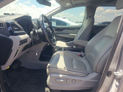 Used 2022 Honda Odyssey Elite image 5