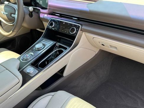 Used 2023 Genesis GV80 2.5T w/ Prestige 20" Package image 10