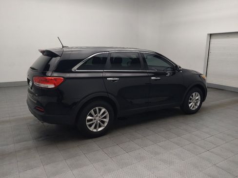 Used 2018 Kia Sorento L image 10