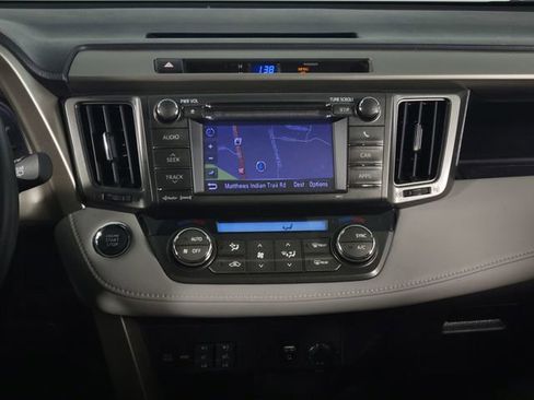 Used 2013 Toyota RAV4 Limited image 18