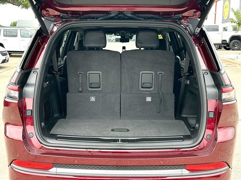 New 2026 Jeep Grand Cherokee L Limited AWD/4WD image 28