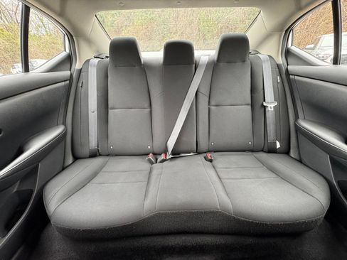 Used 2025 Nissan Sentra S image 34