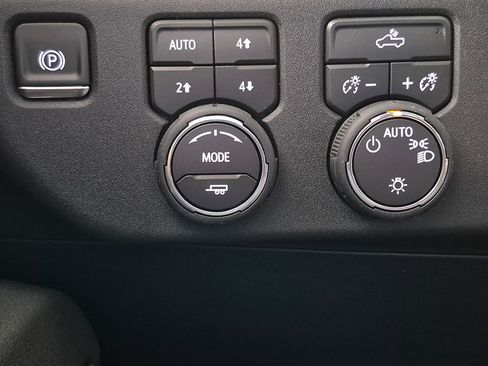 New 2026 Chevrolet Silverado 1500 LT image 16