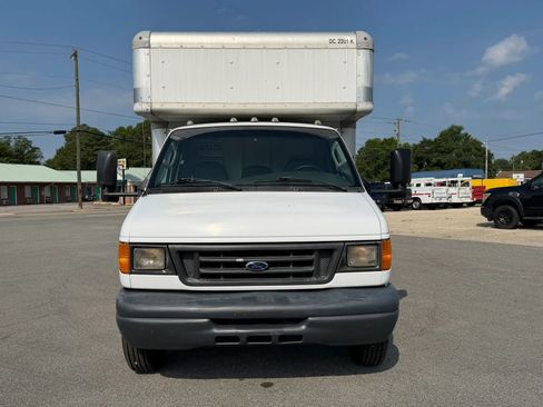 Used 2007 Ford E-450 and Econoline 450 RWD image 4