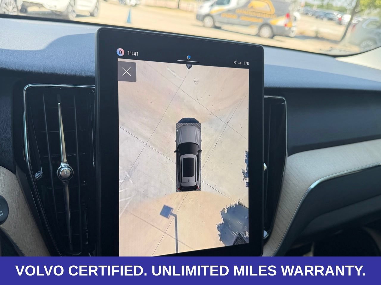 Certified 2026 Volvo XC60 B5 Plus AWD/4WD image 23