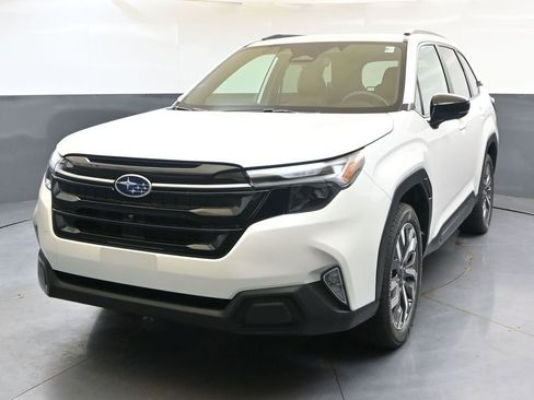 New 2026 Subaru Forester Touring AWD/4WD image 1