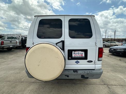 Used 2000 Ford E-350 and Econoline 350 Super Duty RWD image 5