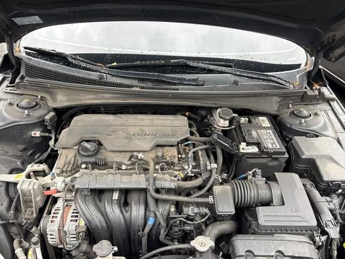 Used 2021 Hyundai Elantra SEL w/ Convenience Package FWD image 20