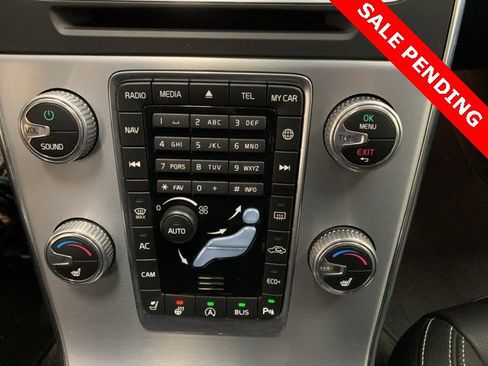 Used 2018 Volvo V60 T5 Dynamic w/ Vision Package image 16