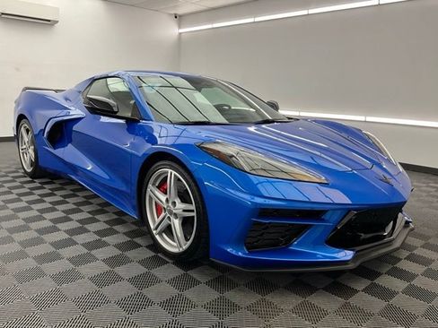 Used 2024 Chevrolet Corvette Stingray Preferred Conv w/ Z51 Performance Package RWD image 3