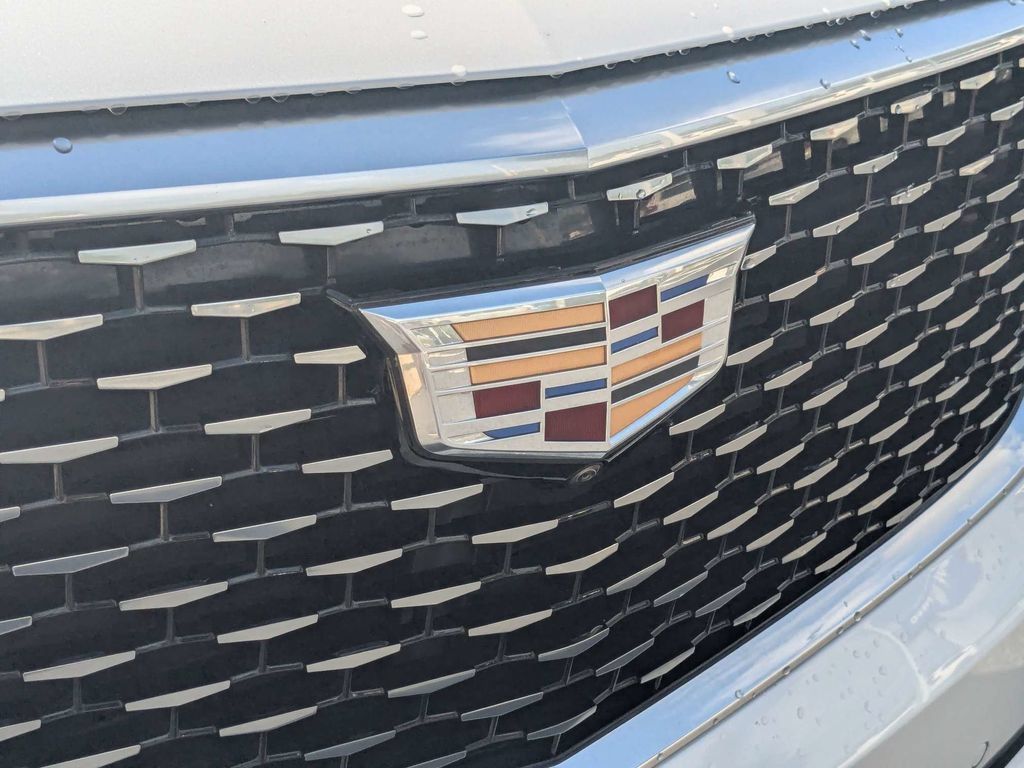 Used 2021 Cadillac XT6 Premium Luxury FWD image 11