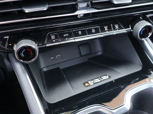 New 2026 Chevrolet Traverse RS AWD/4WD image 29