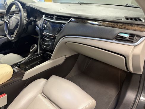 Used 2013 Cadillac XTS Luxury w/ Driver Awareness Package FWD image 10