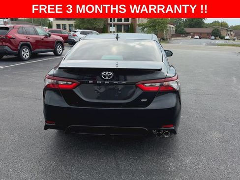 Used 2021 Toyota Camry SE FWD image 7