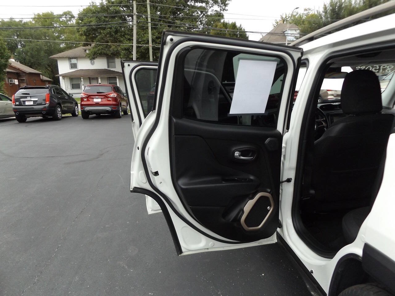 Used 2016 Jeep Renegade 75th Anniversary FWD image 21