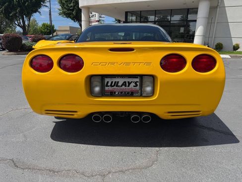 Used 2004 Chevrolet Corvette Z06 w/ Memory Package RWD image 4