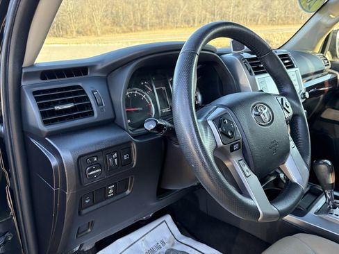 Used 2020 Toyota 4Runner Limited image 32