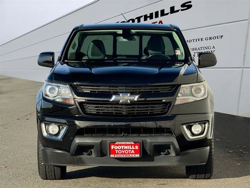 Used 2017 Chevrolet Colorado Z71 w/ Z71 Midnight Edition image 2