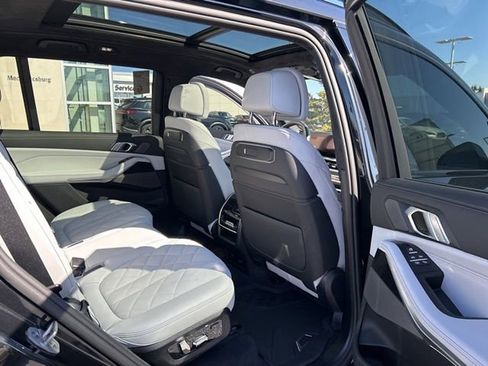 Used 2026 BMW X7 xDrive40i w/ M Sport Package image 15